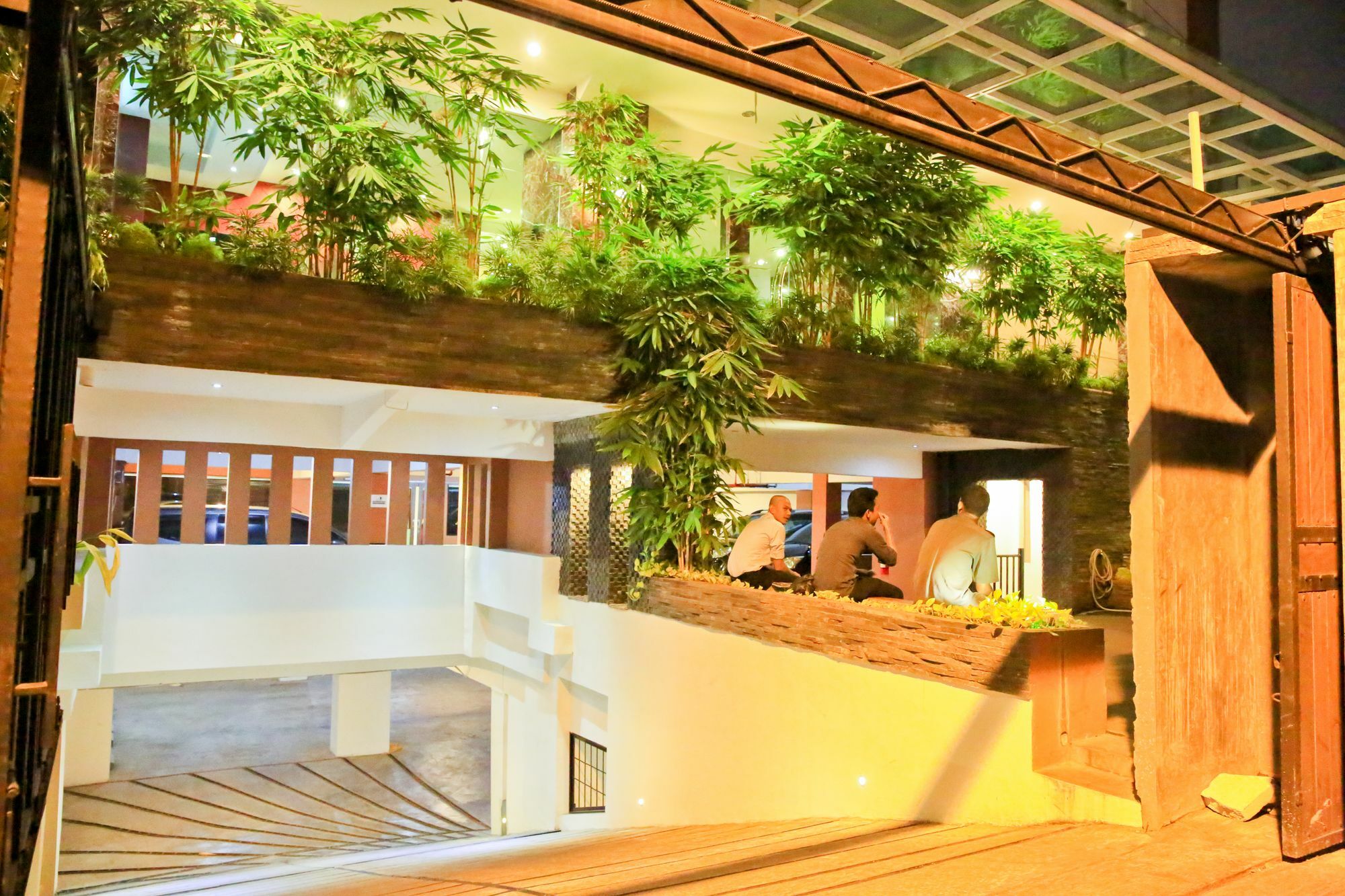 Kyo Serviced Apartment Cilandak  Экстерьер фото