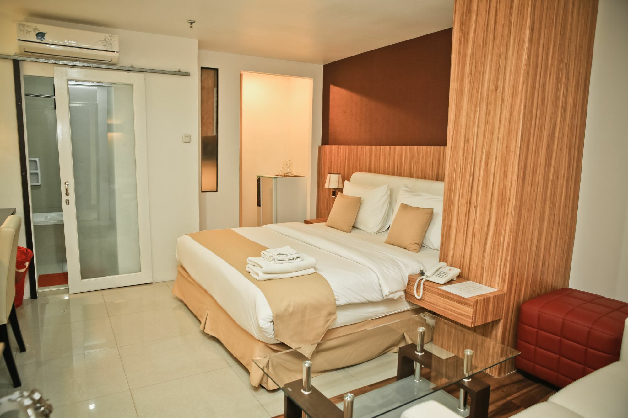 Kyo Serviced Apartment Cilandak  Экстерьер фото